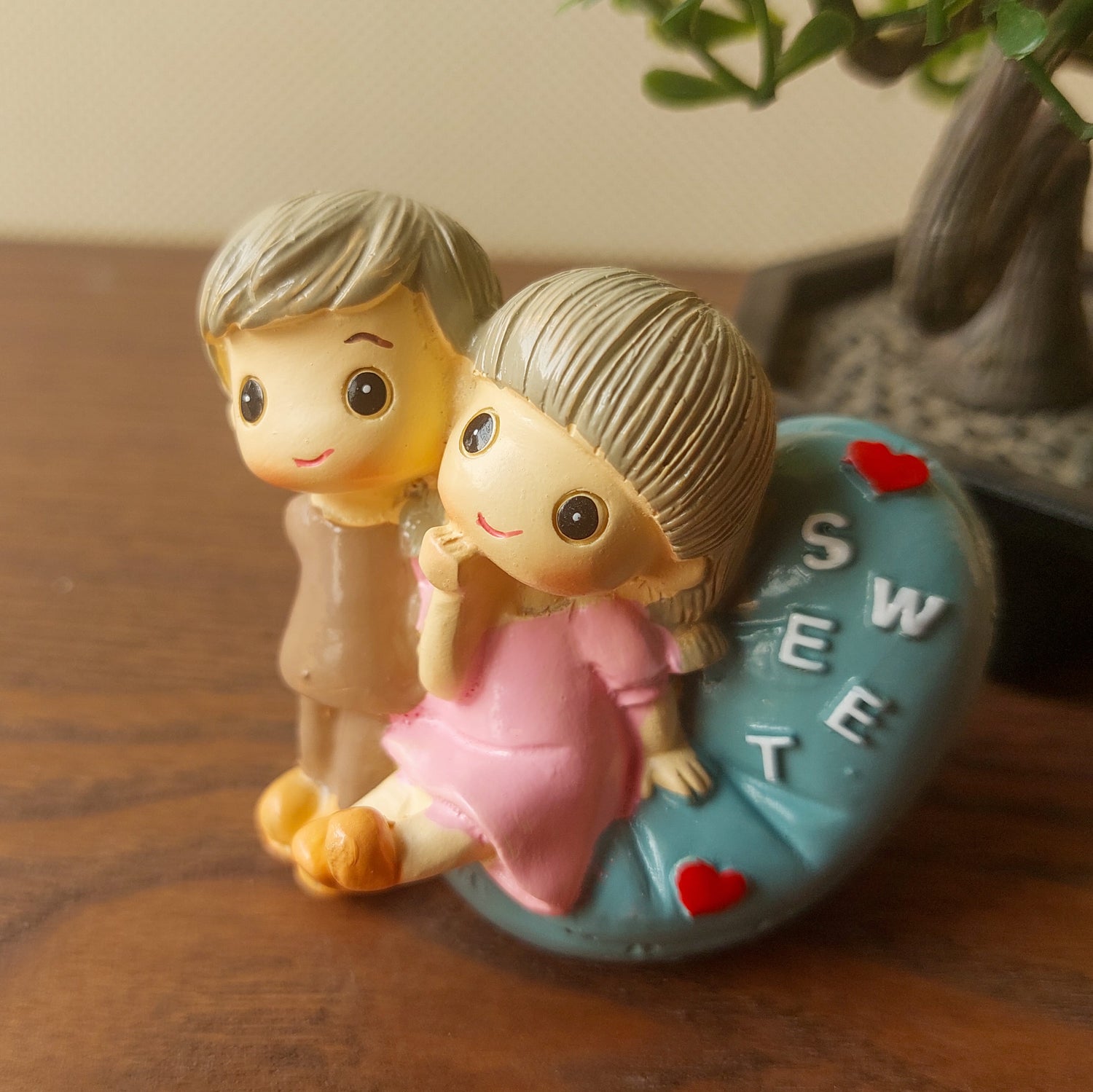 Cute Couples Showpieces