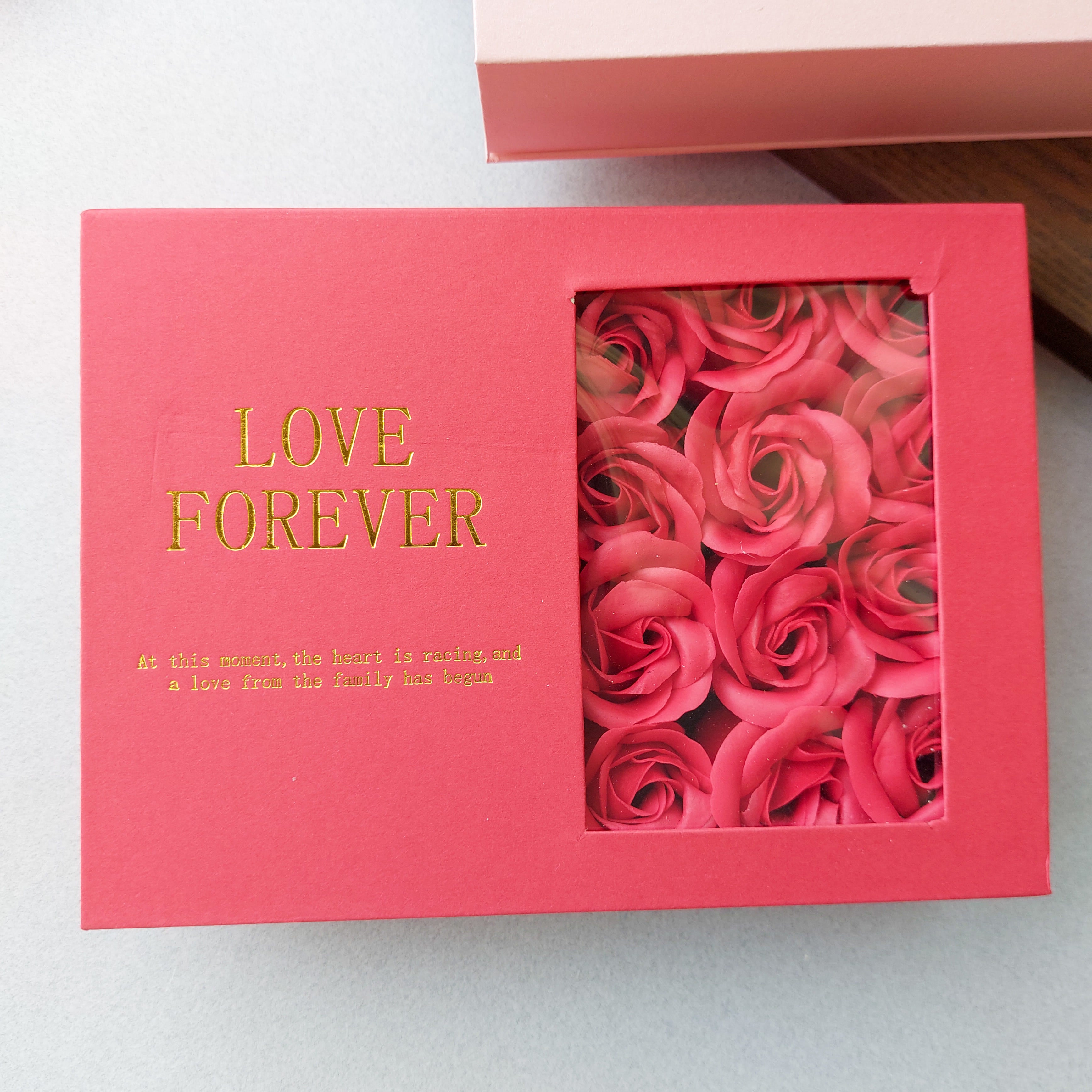 Roses Flower Case With Pearl and Locket