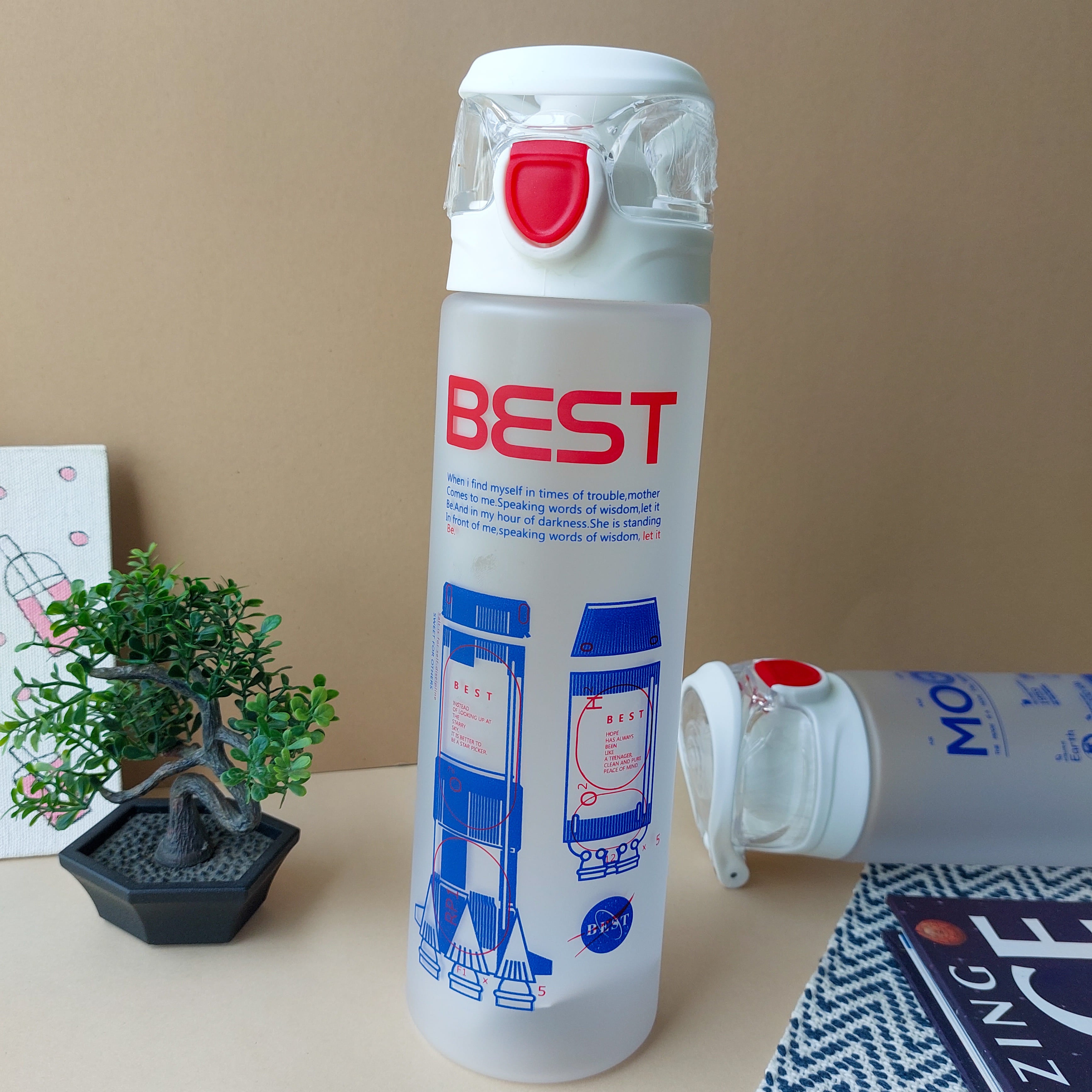 Space Cosmos Bottles 900ml