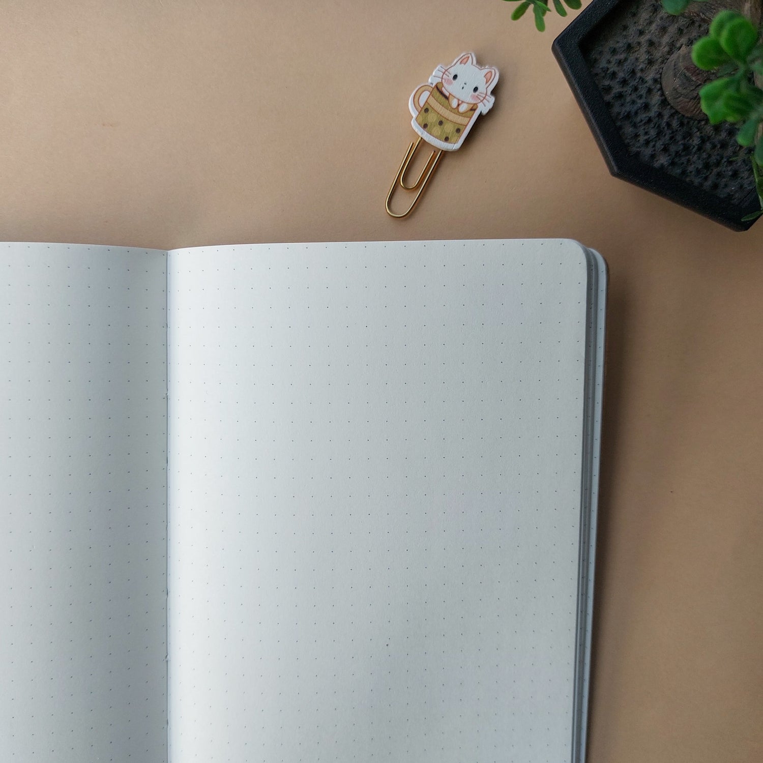Factor Notes Dot Grid Brown Diaries