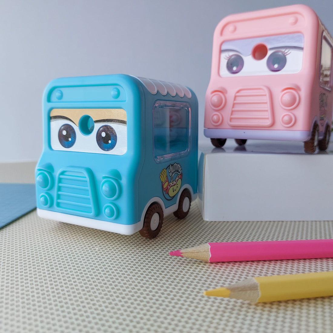 Bus Manual Sharpeners