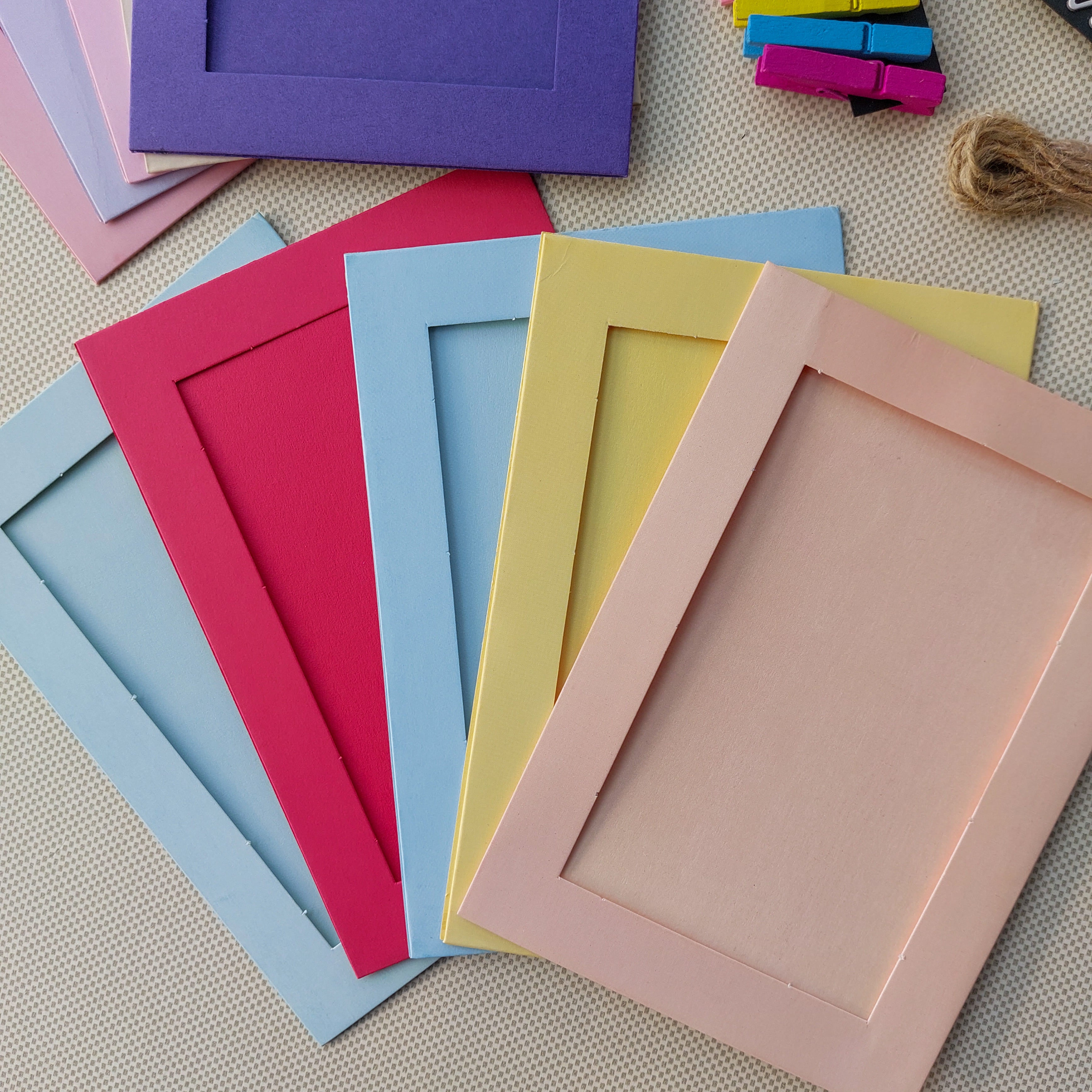 Hanging Photo Frame Kit with String and Clips