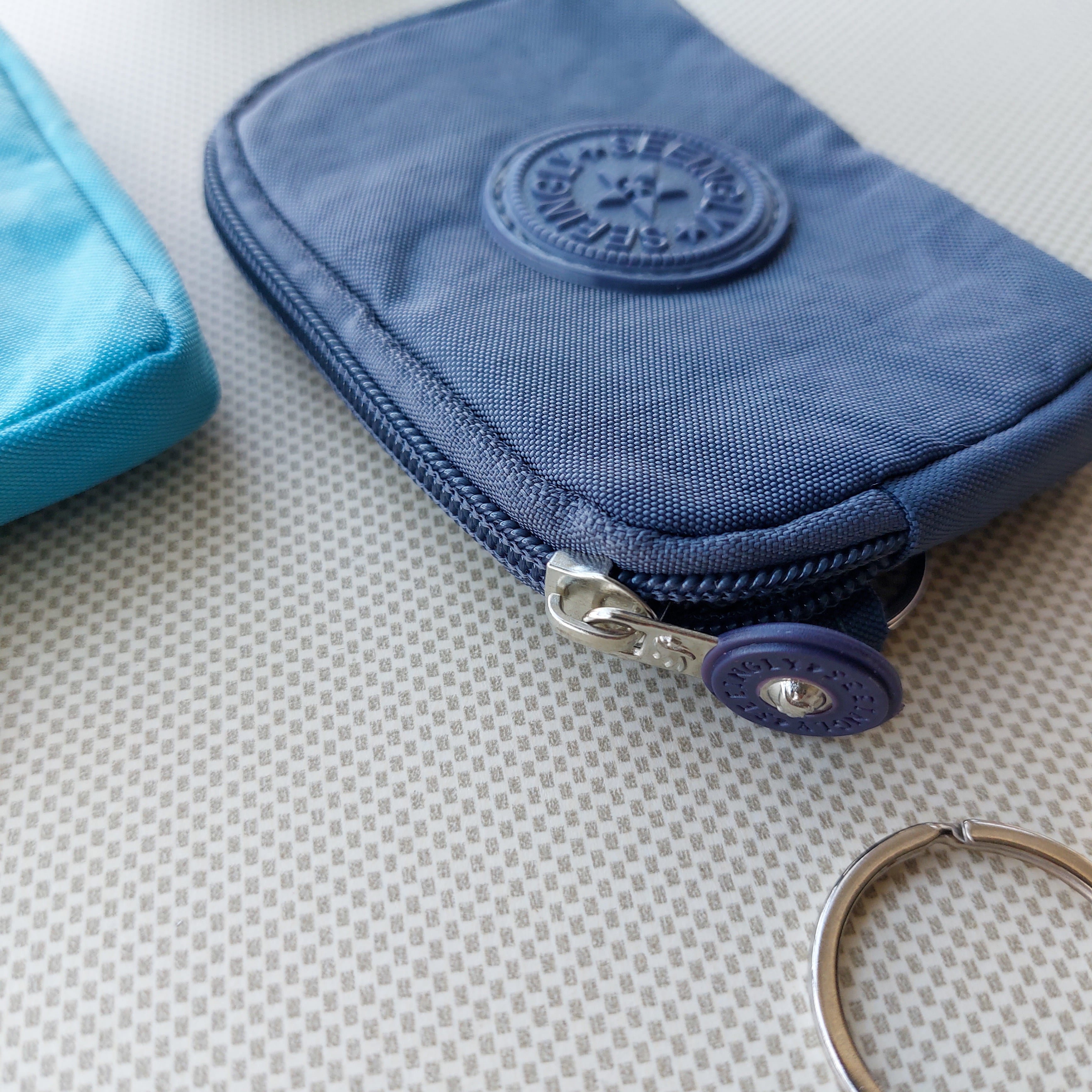 Seeingly Pouches Green and Blue 1 Zip