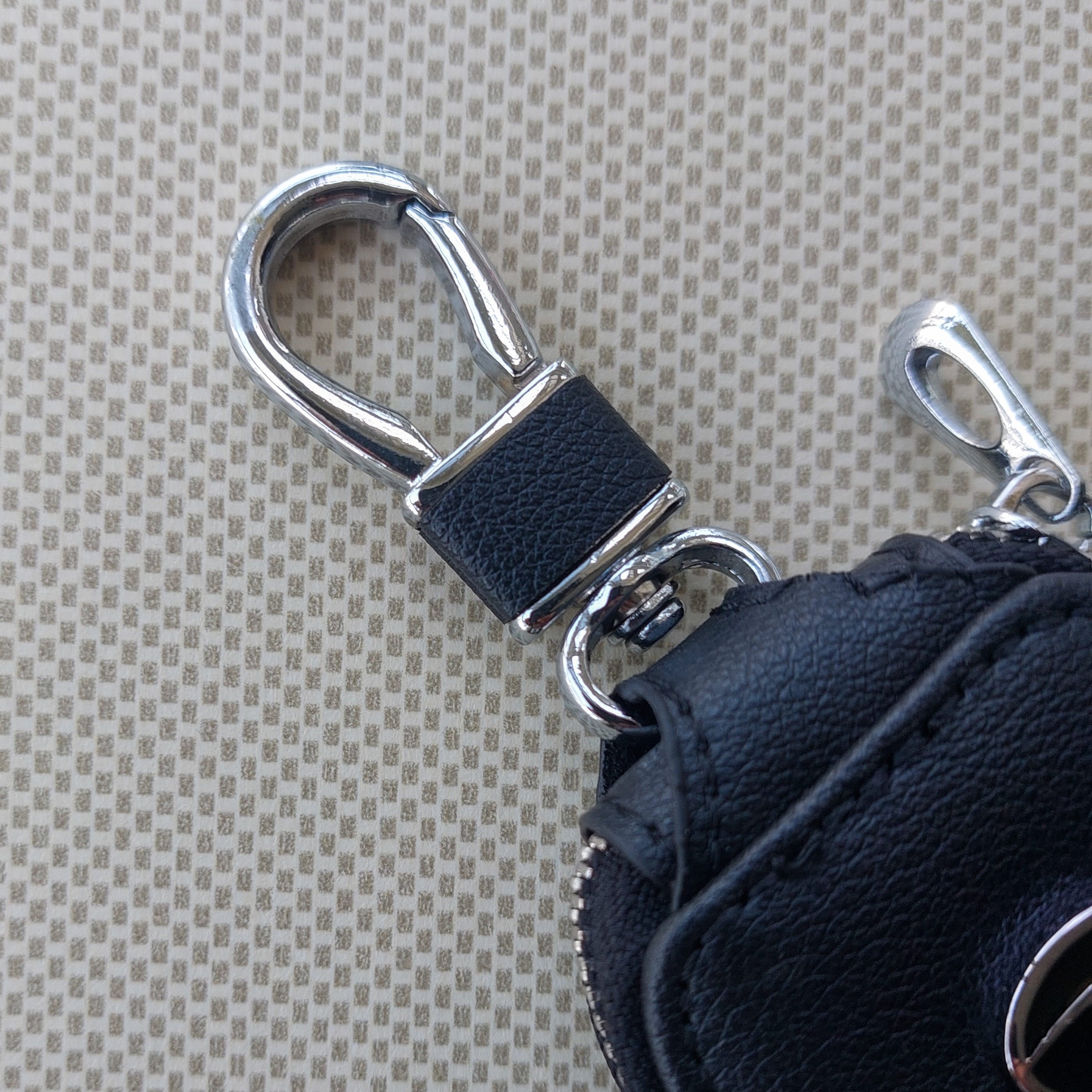 Premium Car Logo Keychains With Pouch