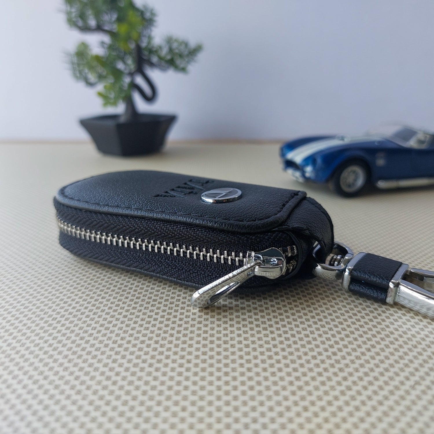 Premium Car Logo Keychains With Pouch