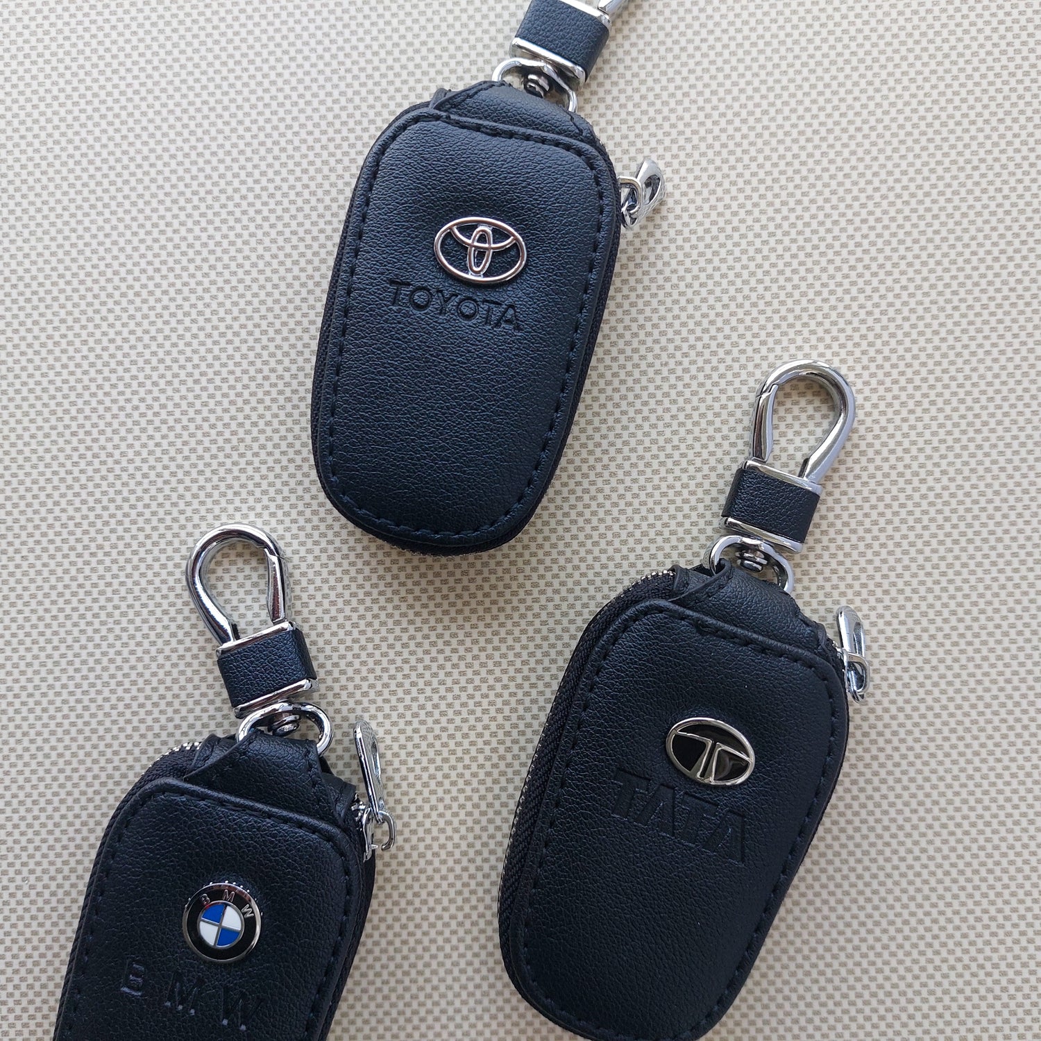 Premium Car Logo Keychains With Pouch