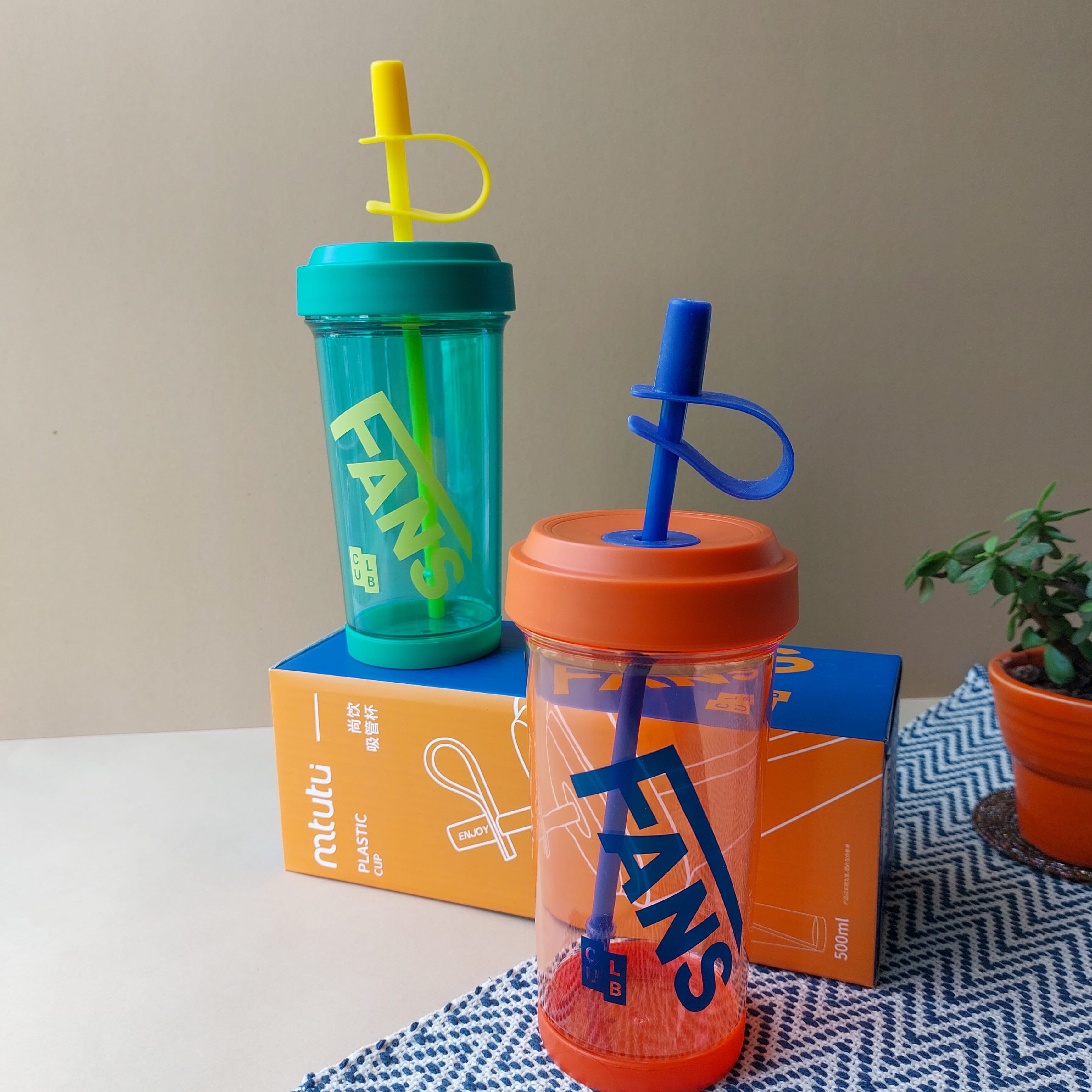 Fans Sipper Glasses With Straw 500ml