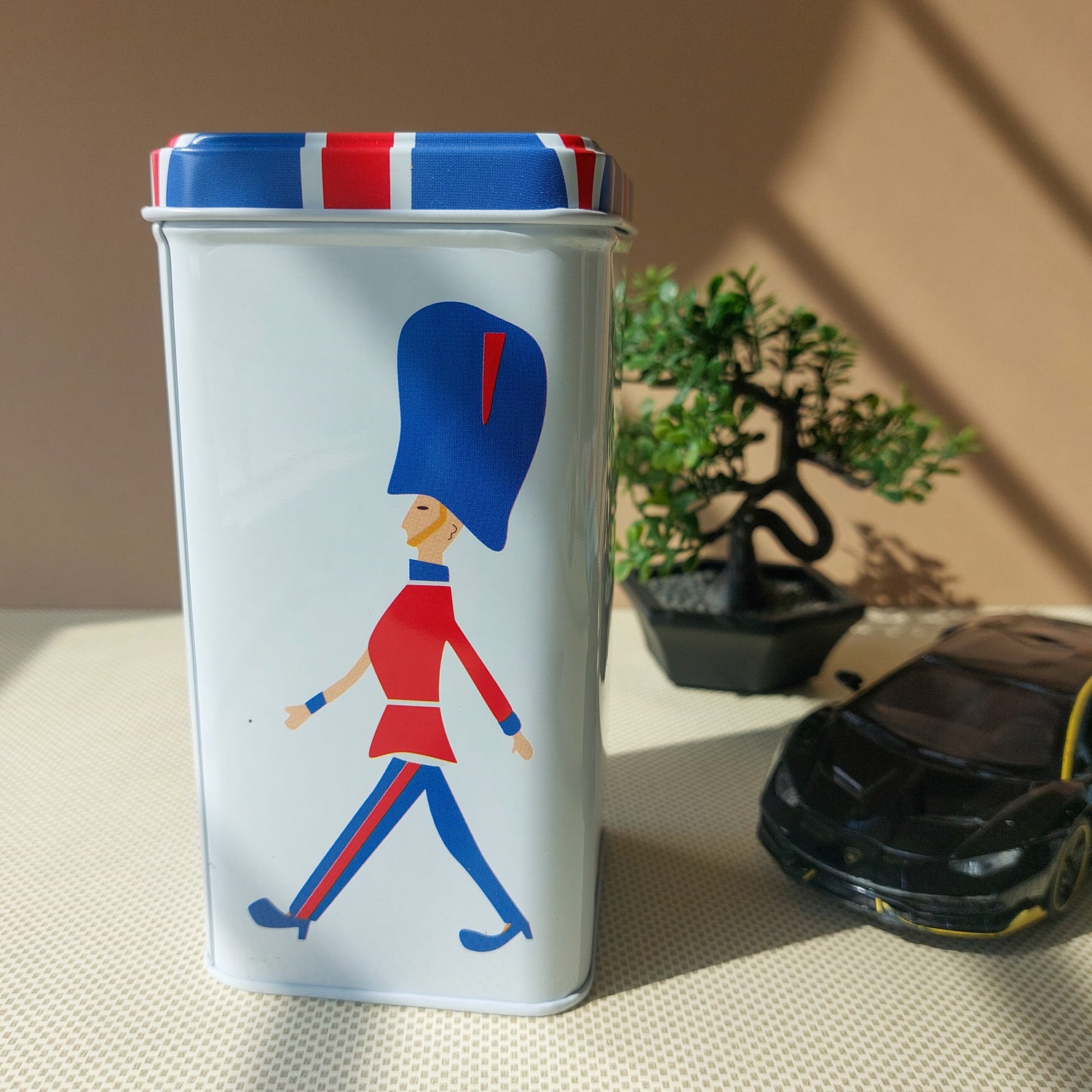 Trendy Tin Boxes