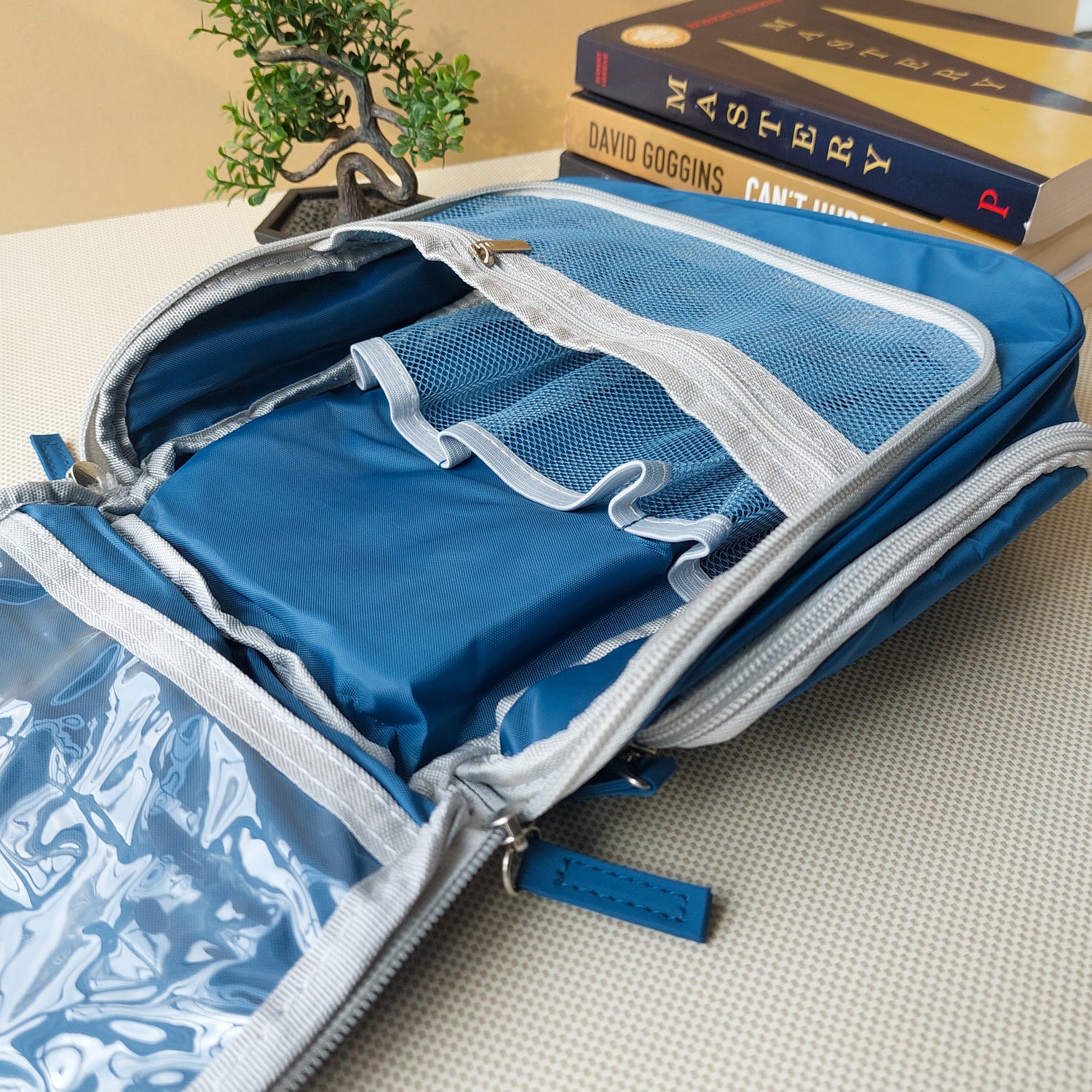 Traveling Cosmetic Kits