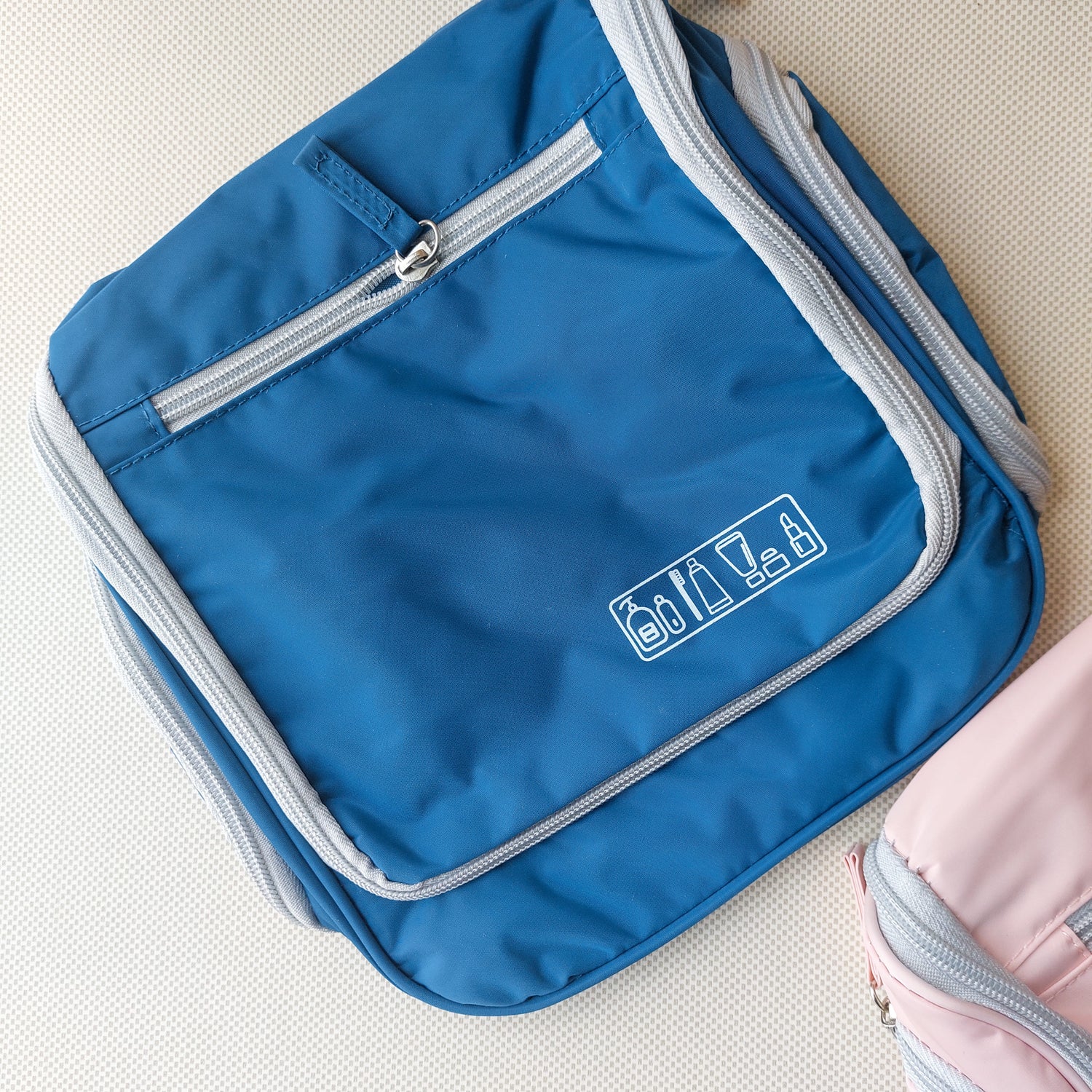 Traveling Cosmetic Kits