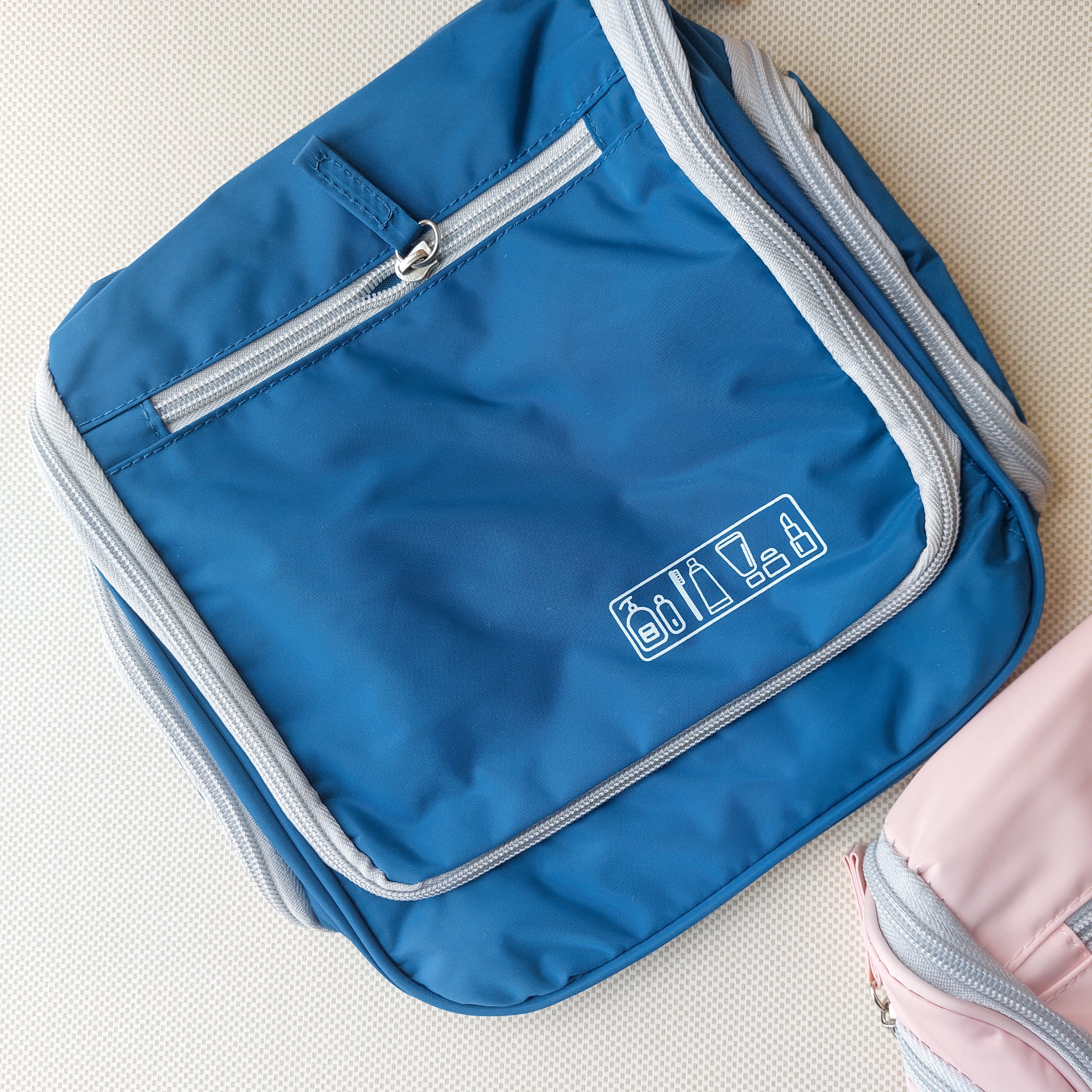 Traveling Cosmetic Kits