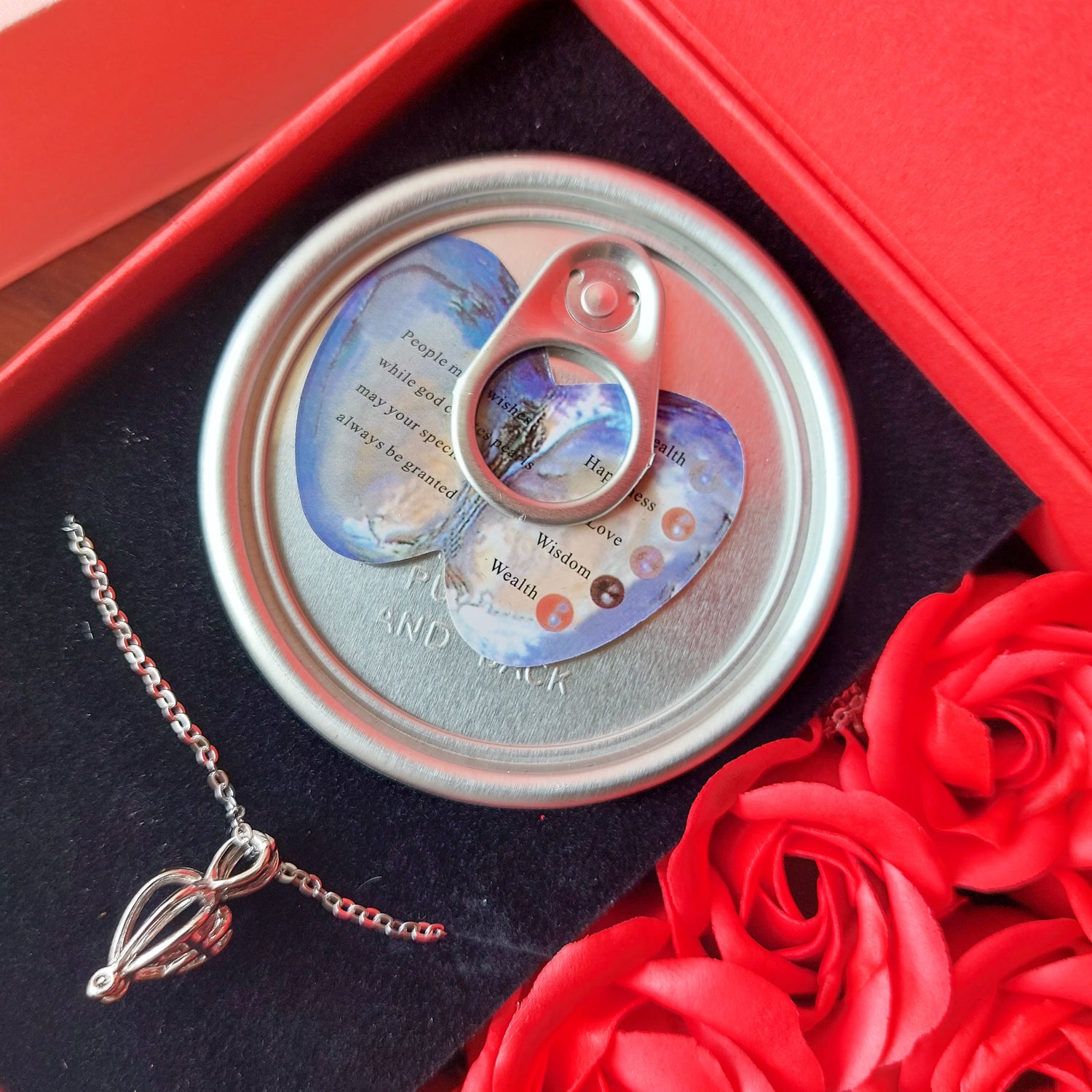 Roses Flower Case With Pearl and Locket