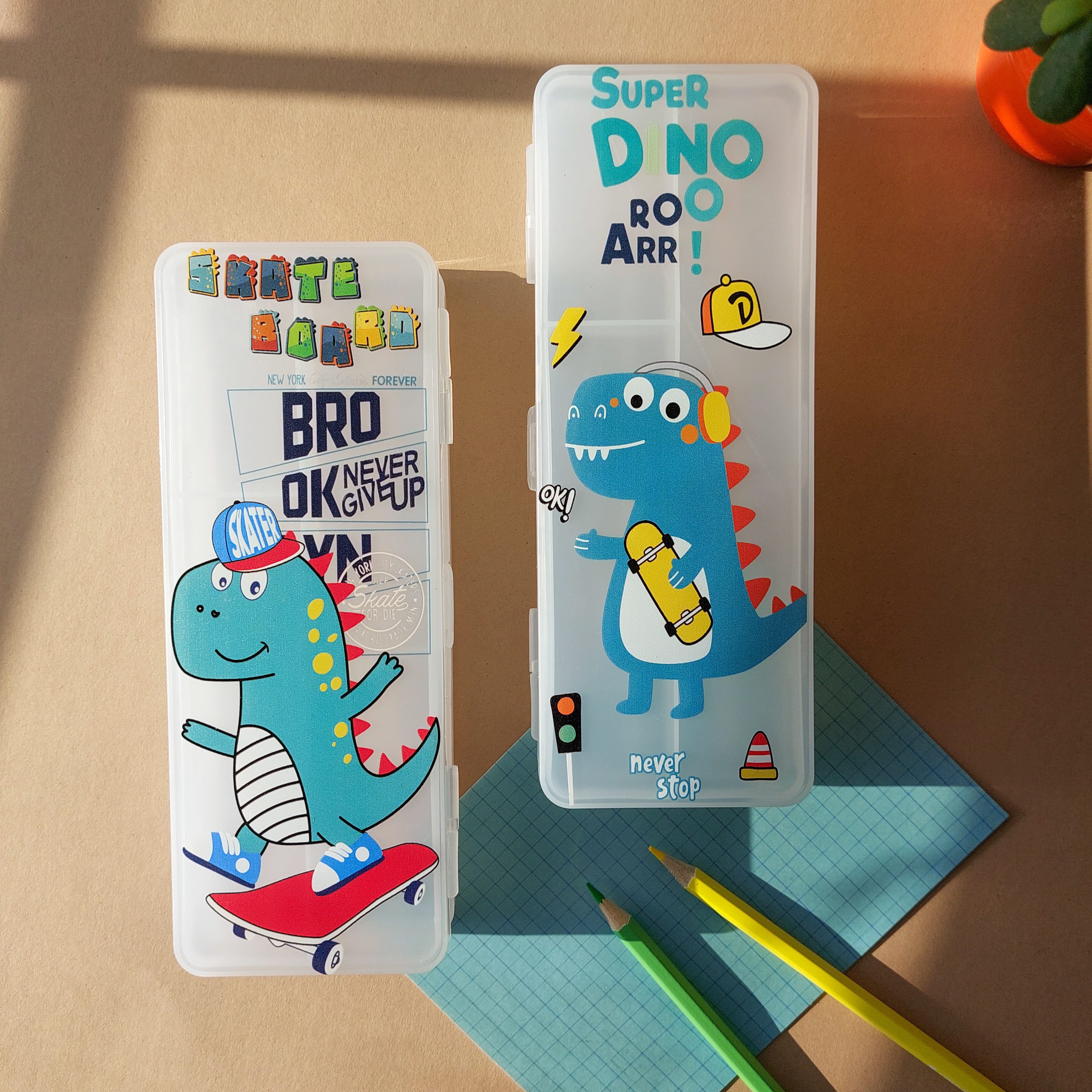 Plastic Compass Boxes – Ink N Ivory