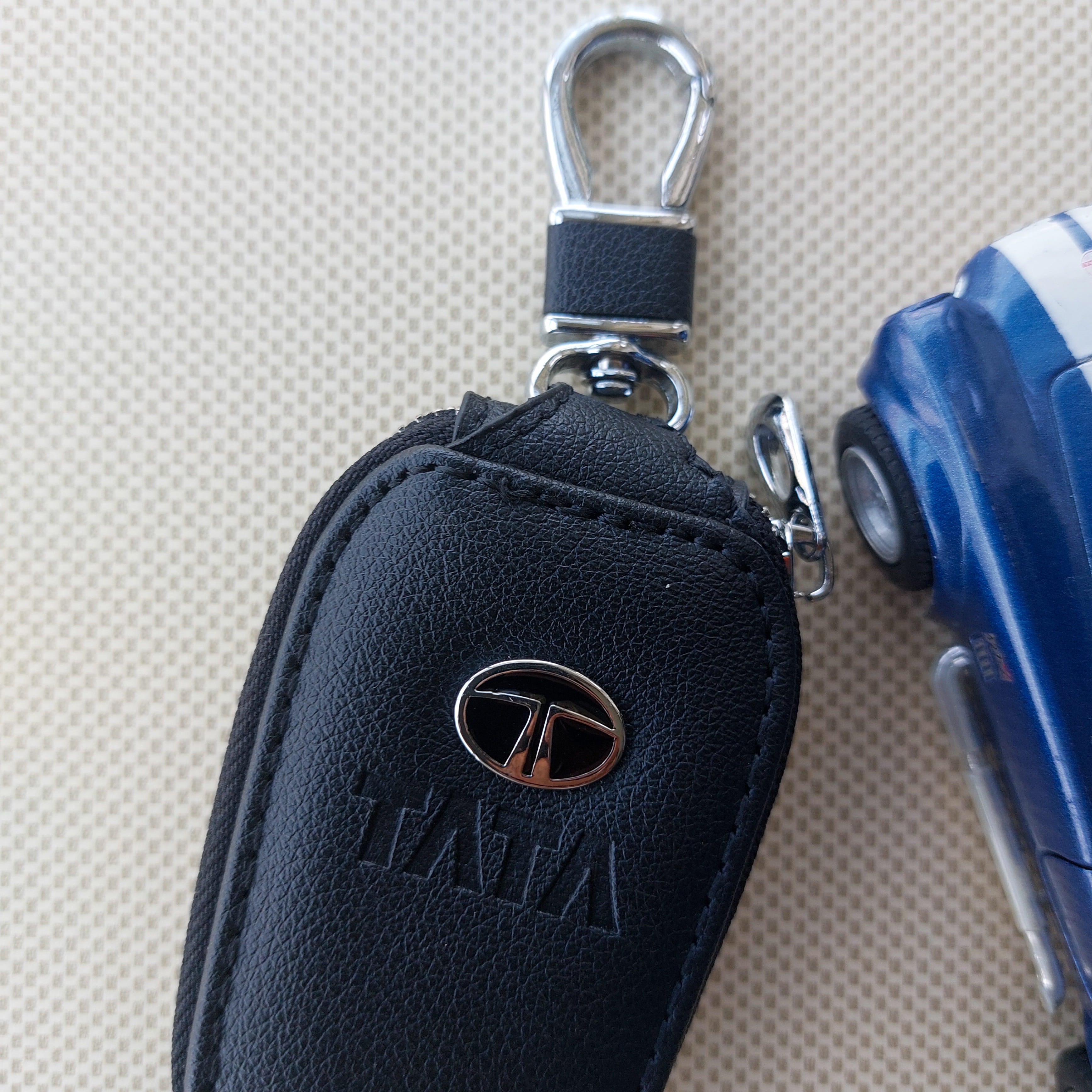 Premium Car Logo Keychains With Pouch