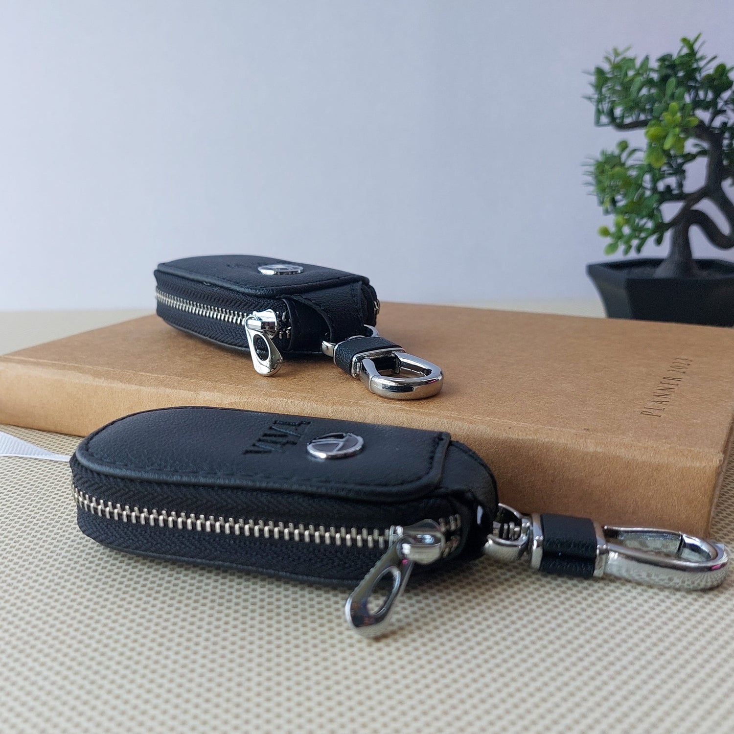 Premium Car Logo Keychains With Pouch