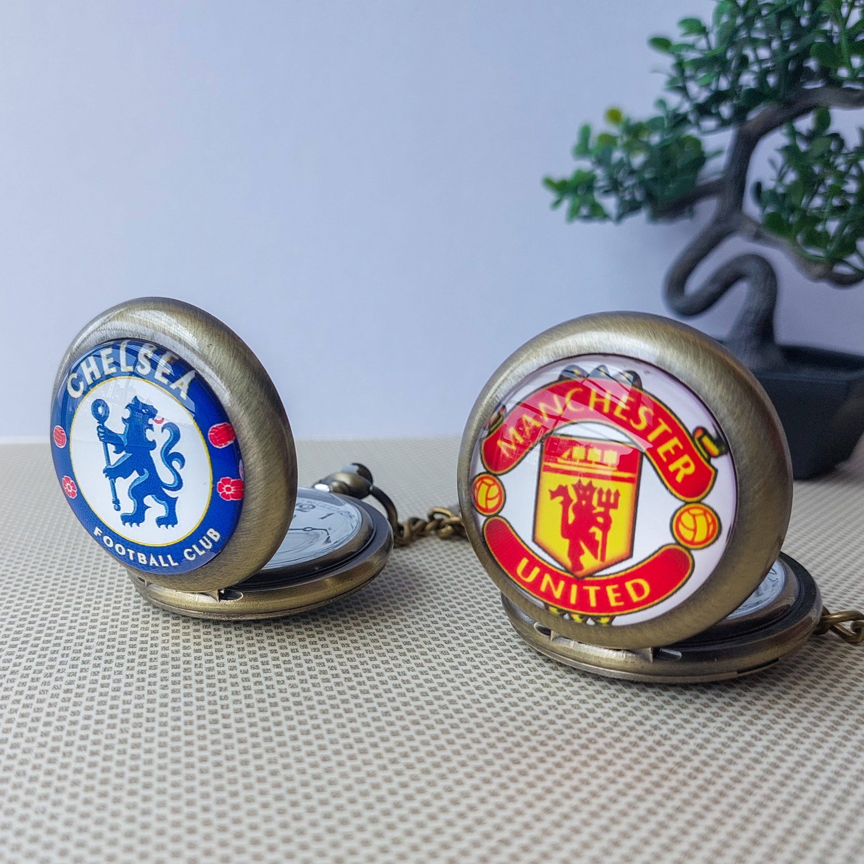 Football Clubs Keychains With Pocket Watch